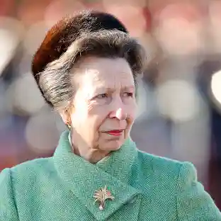 Anne 